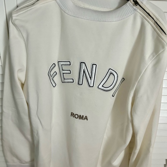 F is Fendi logo eyelet sweatshirt - Picture 2 of 10